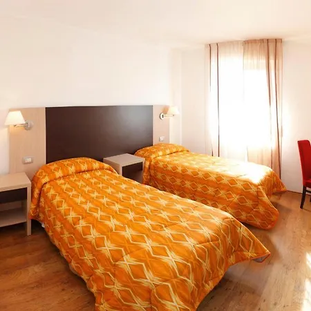 Hotel Garibaldi-2